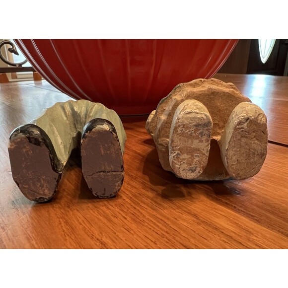 Antique Figurines Statues Dutch Man & Woman Carved 5.25" Tall Set of 2 Resin - Picture 7 of 9